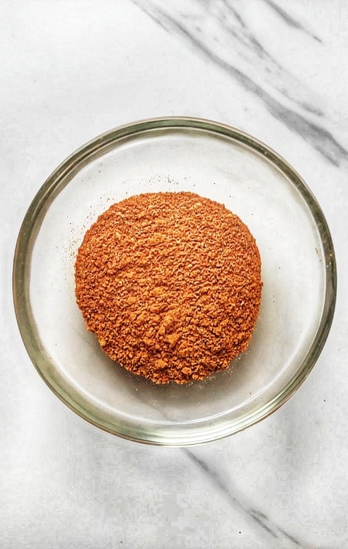 simple chicken seasoning blend ready to use