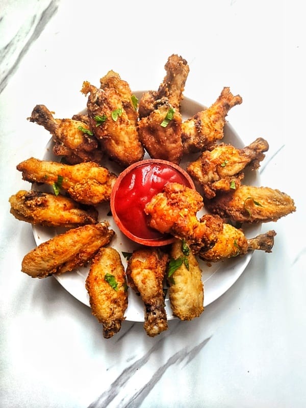 served air fried chicken wings (using baking powder)